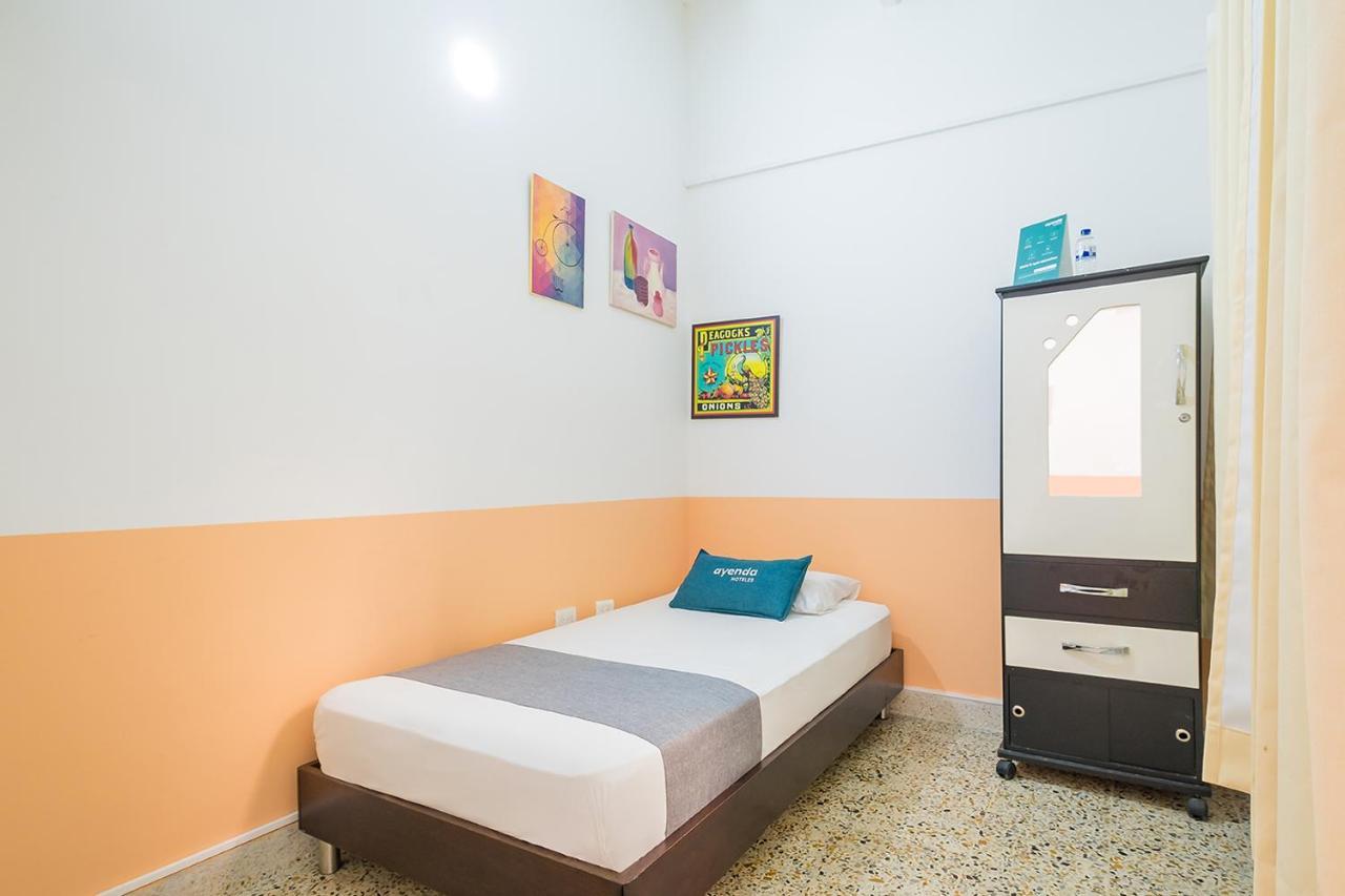 Casa De Pinos Hotel Bucaramanga Esterno foto